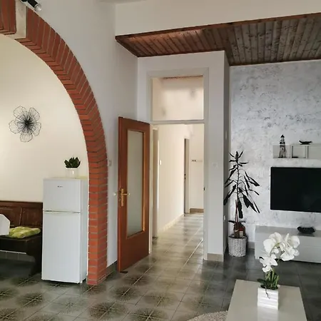 Apartments Ljiljana Klek Exterior photo